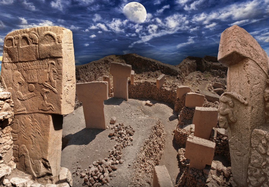 DÜNYANIN EN ESKİ AKEOLOJİK TAPINAĞI: GÖBEKLİTEPE